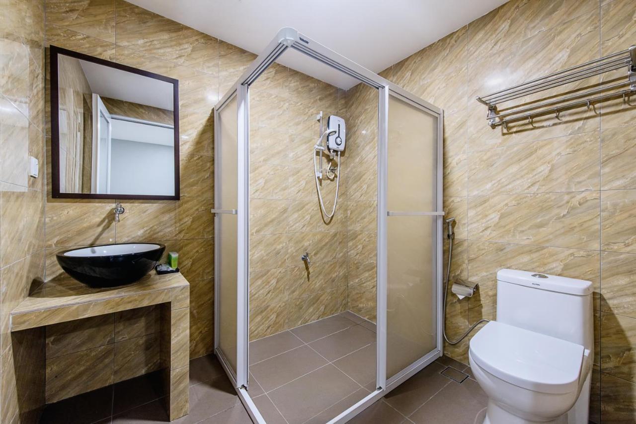 Hako Hotel Taman U Johor Bahru Bagian luar foto